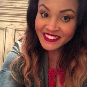 Meet your Posher, Jasmine